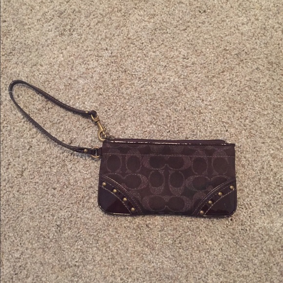 Coach wristlet - Picture 2 of 5